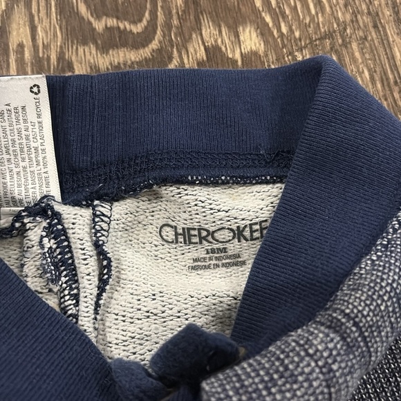 Kids Navy and Gray Sweatshirt and Jogger Set size 18 months - Picture 10 of 11